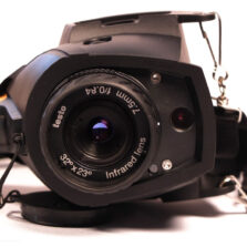 Testo 875-1i - Вид тепловизора спереди