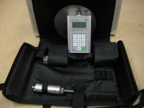Комплект поставки измерителя электростатического поля СТ-01 с поверкой