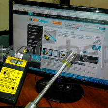ЭСПИ-301А - Измеритель электростатического поля в работе