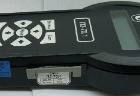 Индикаторный блок, входящий в комплект измерителя электромагнитного поля П3-70/1 с поверкой