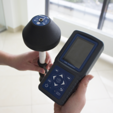 ВЕ-метр Внешний вид измерителя электромагнитных полей до 400 кГц ВЕ-метр-АТ-004 с первичной поверкой