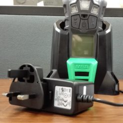 ALTAIR 4X Газоанализатор ALTAIR 4X в комплекте с зарядным устройством