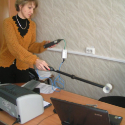 Измерение напряженности переменных электрических полей измерителем ИЭП-05 на рабочем месте с ПЭВМ