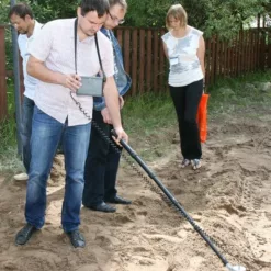 БДПС-02 Дозиметр МКС-Ат1117М в полевых условиях с блоком детектирования БДПС-02 и штангой телескопической 1.7 м.