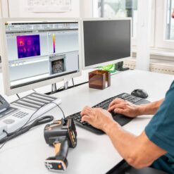 Testo 883 Testo 883 - Тепловизор в работе