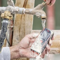 Leica DISTO X3 Лазерный дальномер Leica DISTO X3 проходит испытания