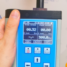 П3-100 П3-100 — Измеритель уровней ЭМИ в комплекте с антенной А2