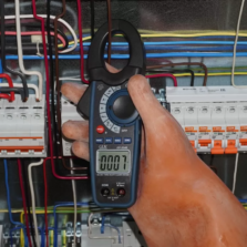 DT-3348 Клещи электроизмерительные, ваттметр в работе